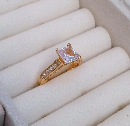 Vintage Design Gold Plated Crystal Adjustable Ring