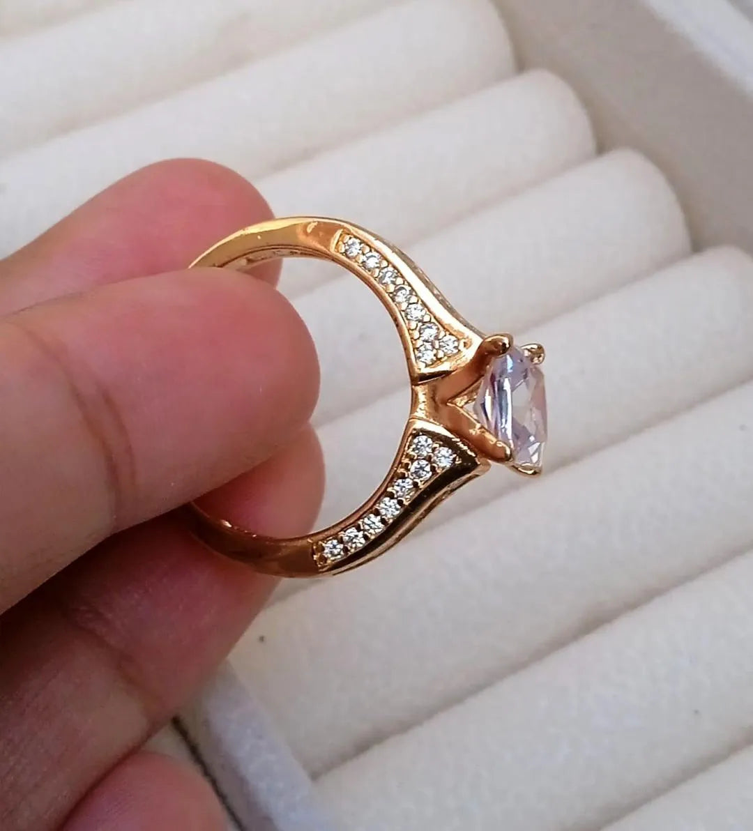 Vintage Design Gold Plated Crystal Adjustable Ring