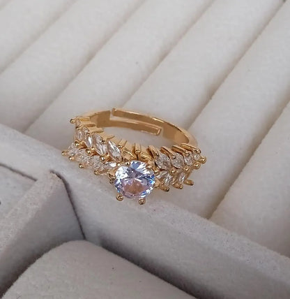 Vintage Design Gold Plated Crystal Adjustable Ring