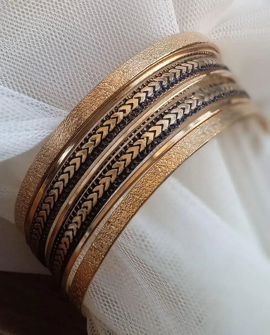 7 Pcs Antique Design Gold Plated Plain Bangle