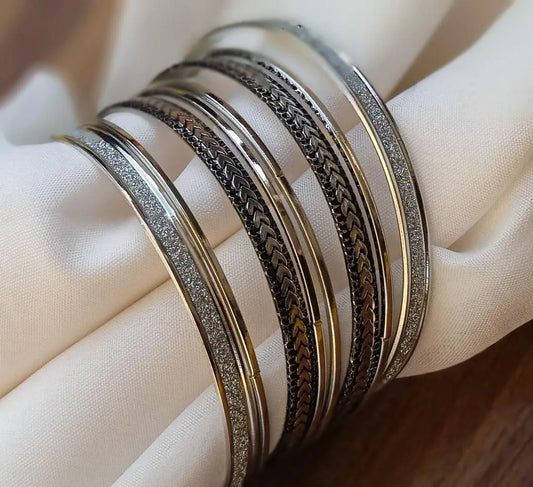 7 Pcs Antique Design Gold Plated Plain Bangle
