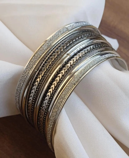 7 Pcs Antique Design Gold Plated Plain Bangle