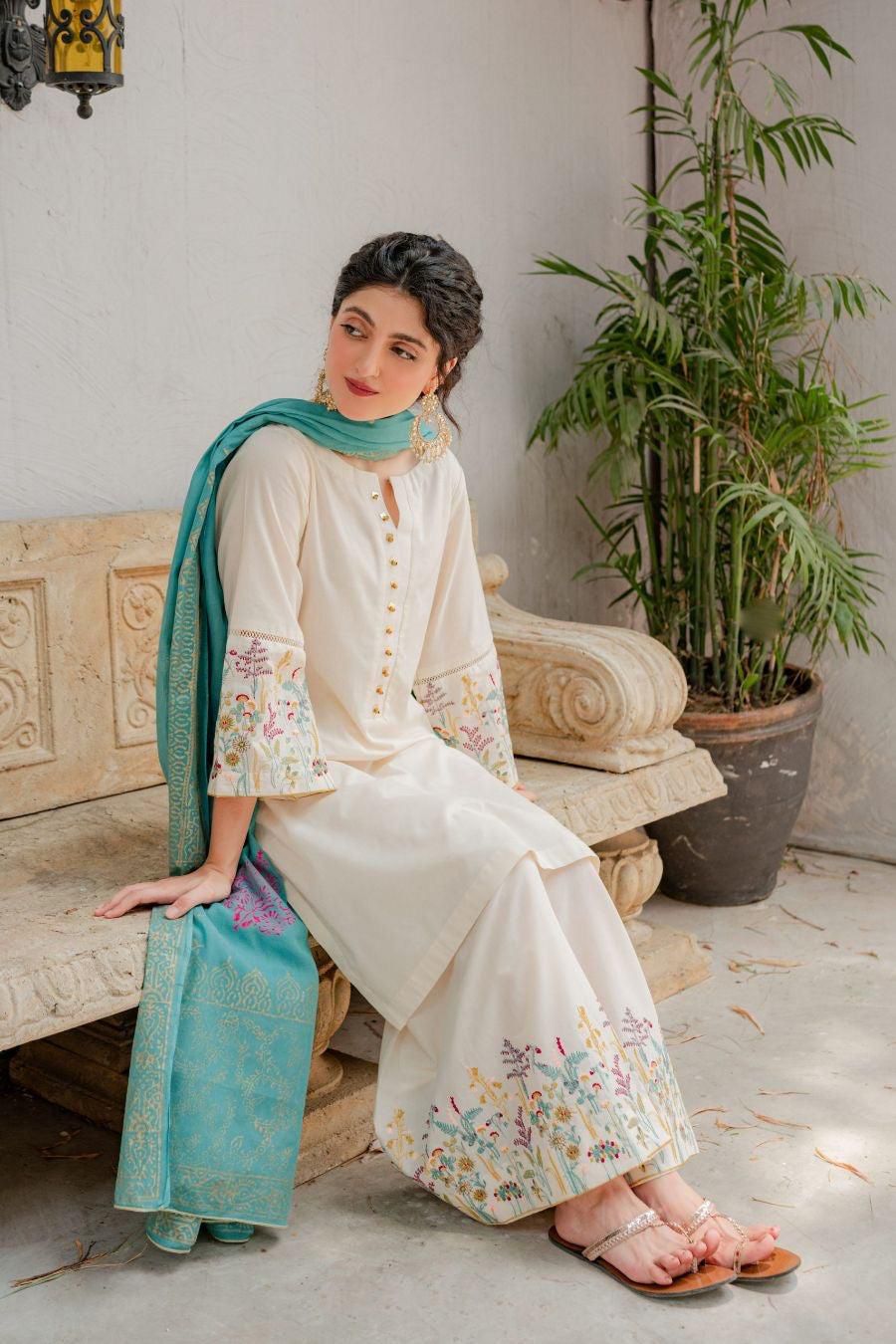 Premium Dhanak 3PC Embroidered Suit 4